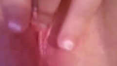 Wet Pussy Pulsating As She Spunks